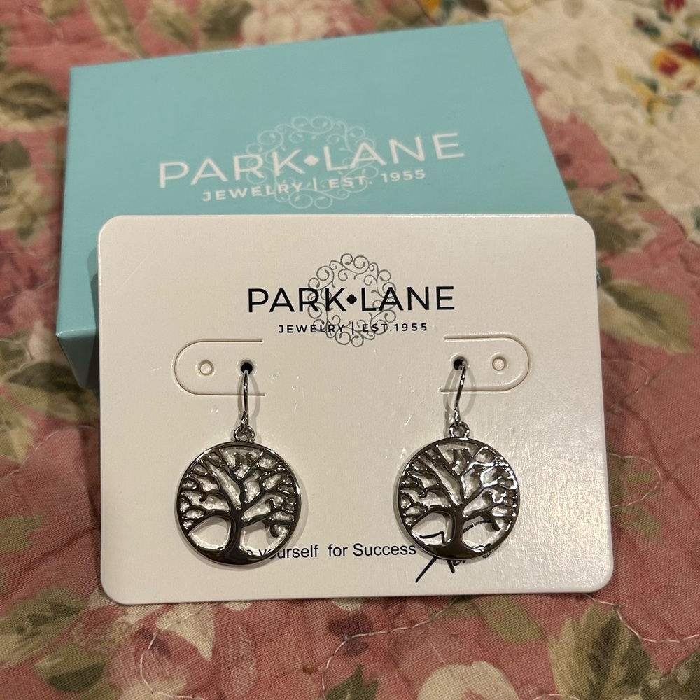 NWOT Park Lane Gwenyth earrings